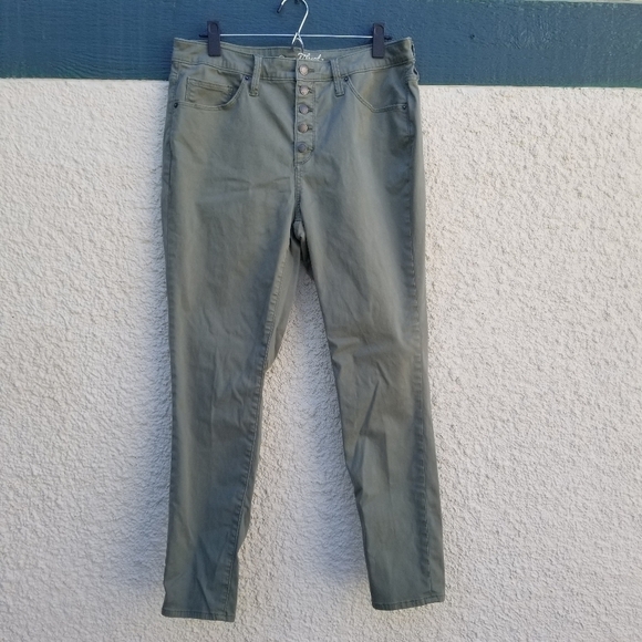 Universal Thread green high rise skinny button-fly jeans size 14/32 28 in inseam - Picture 1 of 8